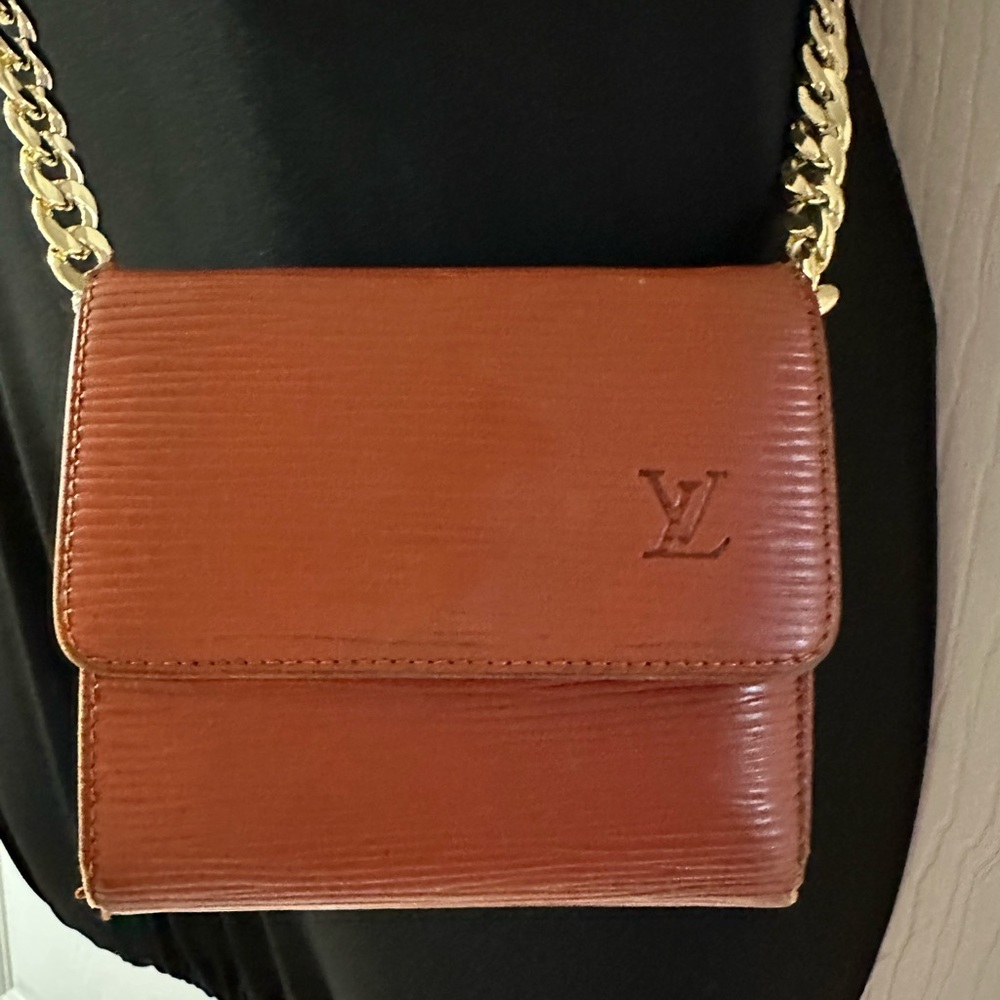 ⭐️Vintage Louis Vuitton Epi compact wallet brown⭐️